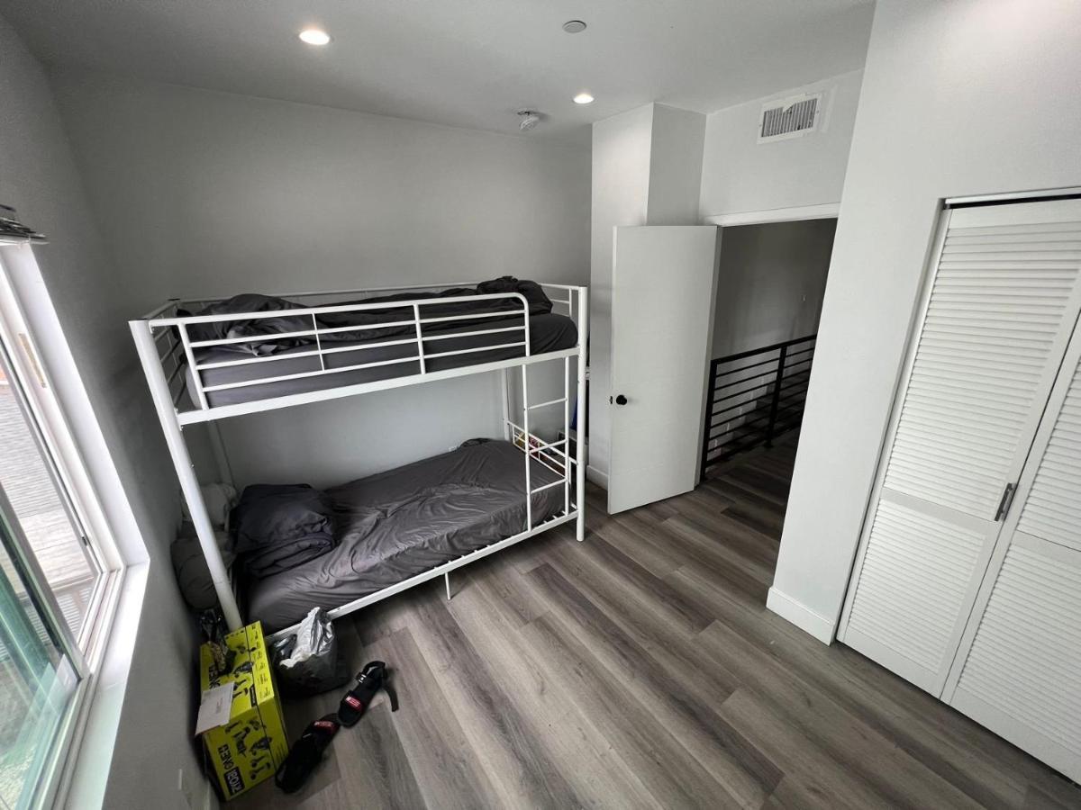 Budget Rumi Los Angeles Exterior photo